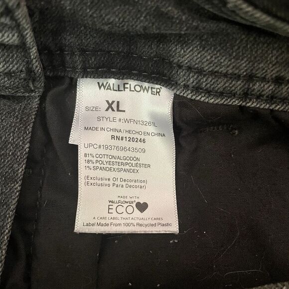 Wallflower Black Denim Overall Shorts - Picture 10 of 10